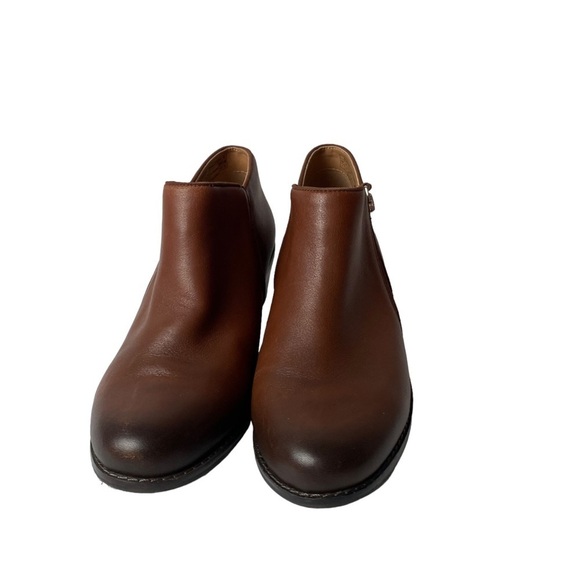 Vionic women’s ankle booties brown leather size 7. - Picture 2 of 5